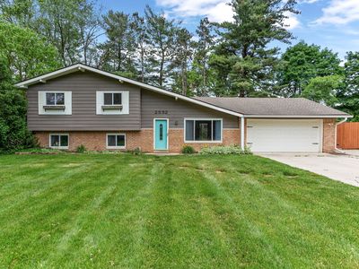 2552 N Lake Angelus Rd W, Lake Angelus, MI, 48326