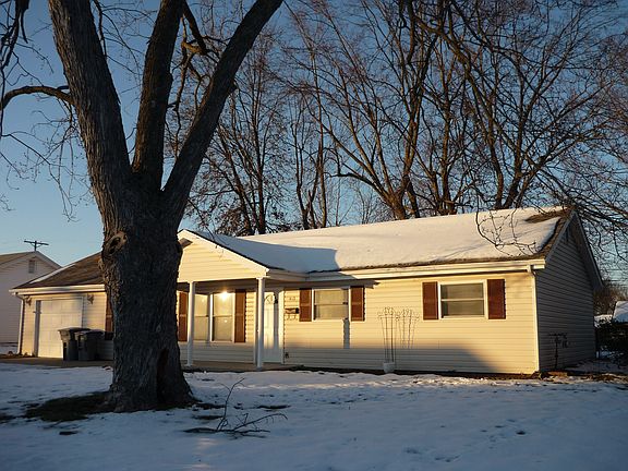 2nd image of 413 Saint Christopher Dr