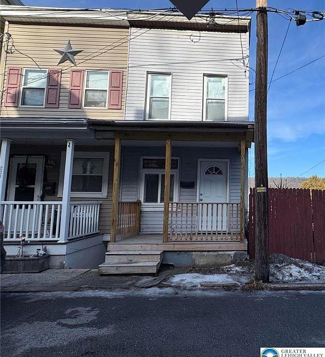 1st image of 219 W Water St