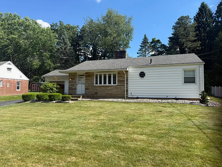 316 Bonnett St SW — Photo 1