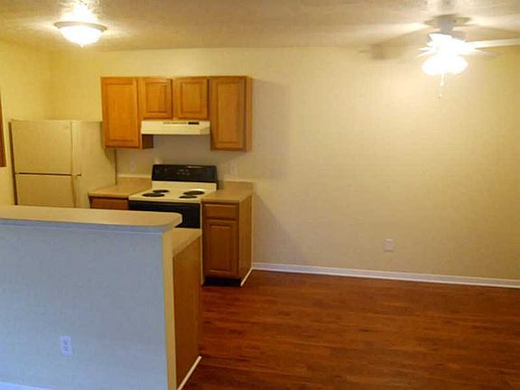 4th image of 4058 Ryland Dr #4058
