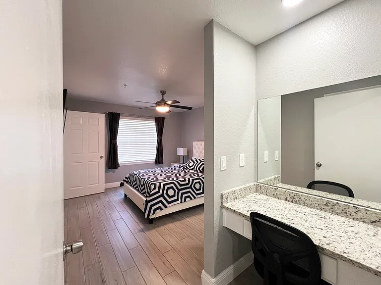 7280 Westpointe Blvd #815 — Photo 10