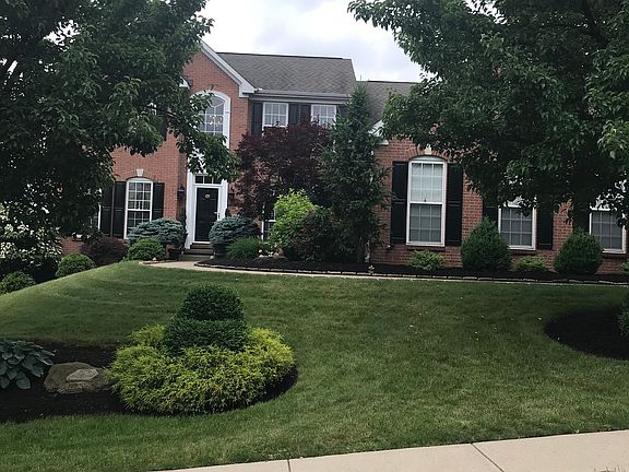 2nd image of 209 Briar Hill Ct
