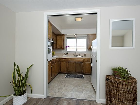4th image of 3615 Vista Bella Unit 20