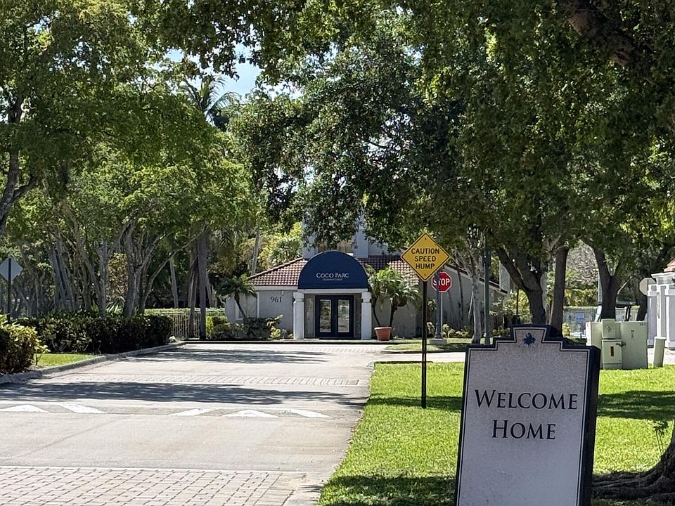 2nd image of 711 Lyons Road