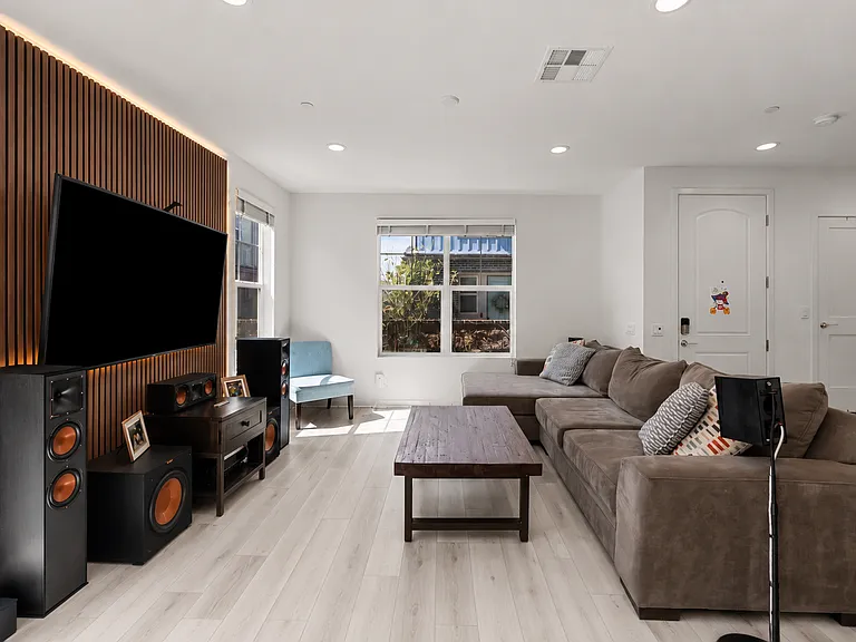 122 Red Brick Dr #6 — Photo 34