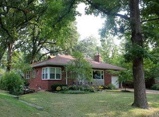 15 Villawood Ln, Saint Louis, MO