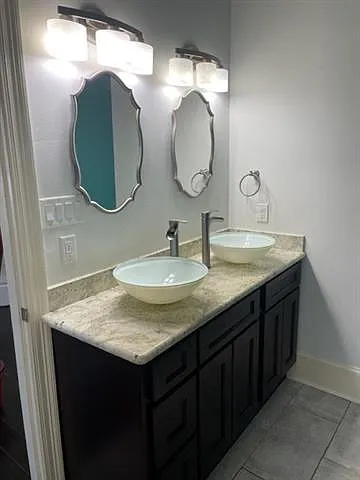 8601 Apricot St — Photo 14