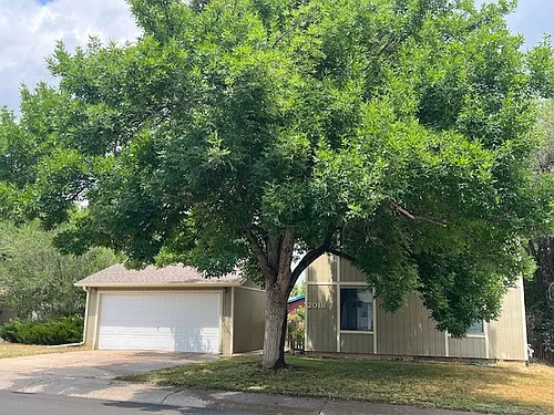 2018 Devonshire Dr Photo 1