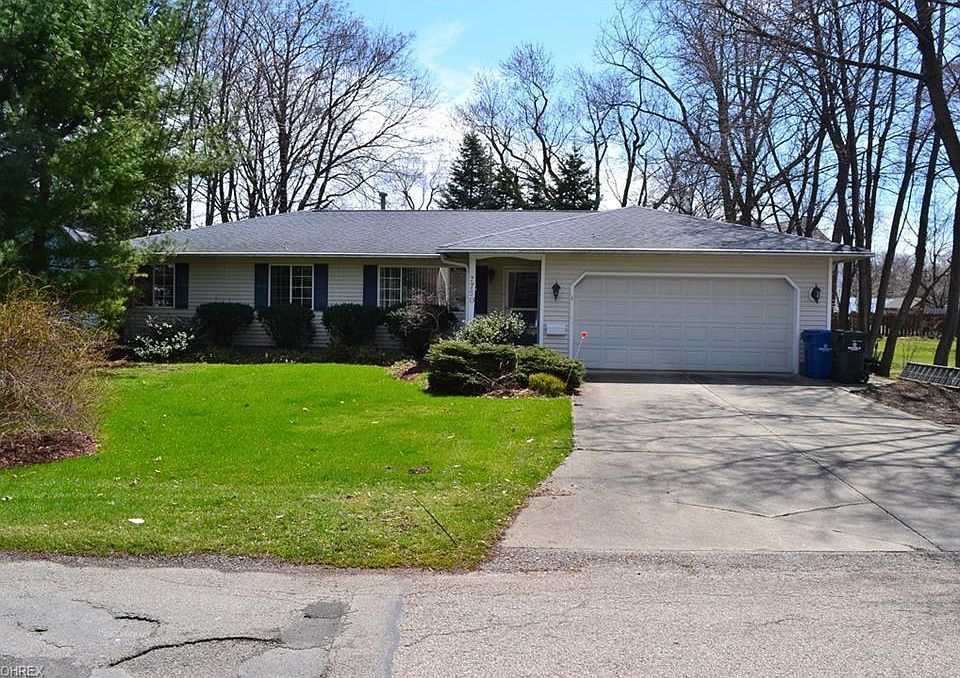 1st image of 7750 Manor Dr
