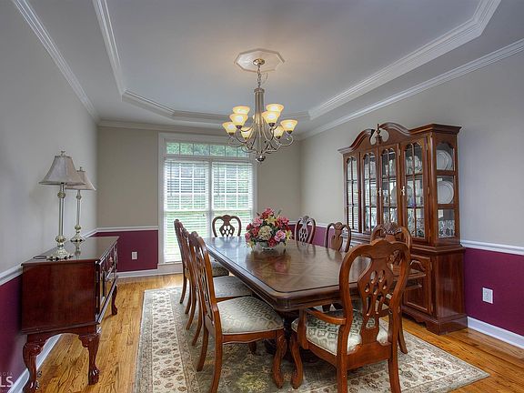 5th image of 102 Millsford Ct