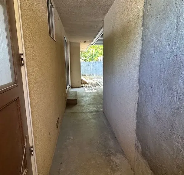493 N Alta Ave #A — Photo 26