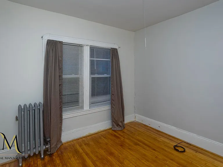 286 Sumner Ave — Photo 18