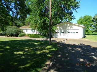 9751 SE State Farm Rd, Maxwell, NE 69151