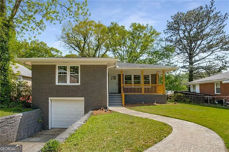 2358 Larchwood Rd SW photo 1