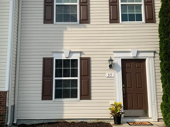 35 Fast View Dr, Martinsburg, WV 25404