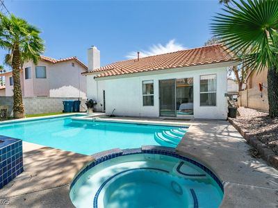 8640 Trafalgar Dr, Las Vegas, NV, 89117