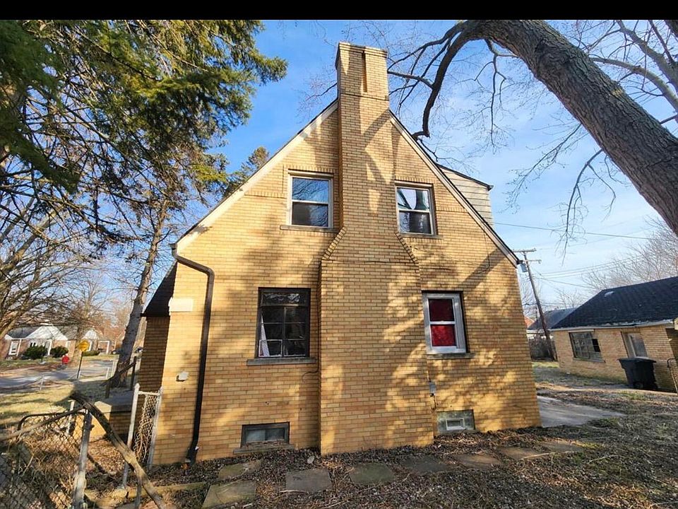 1st image of 15646 Saratoga St