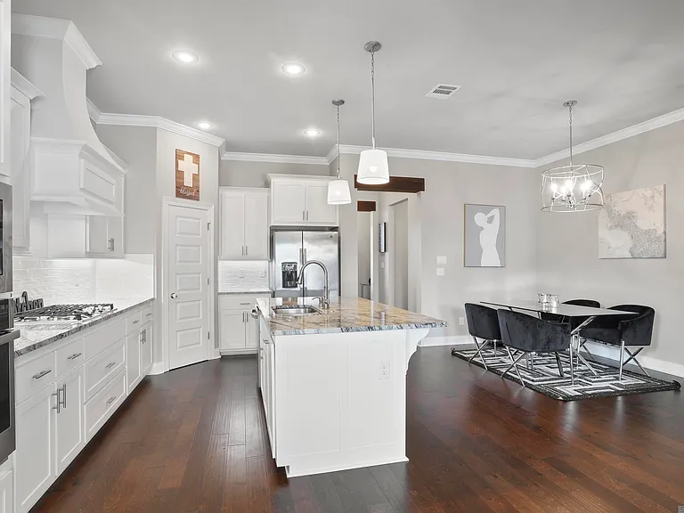 825 Mano Myrtle Dr — Photo 5