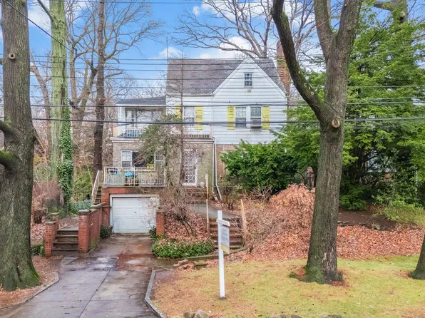 193-41 Mclaughlin Avenue image 1 of 6