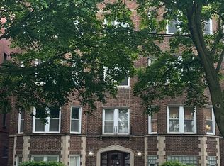7360 Lake St APT 2E, River Forest, IL