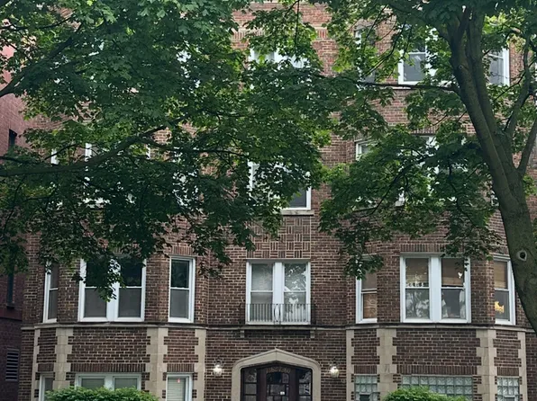 7360 Lake St APT 2E, River Forest, IL 60305