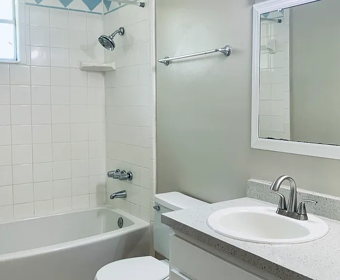 1326 Hamilton St — Photo 17