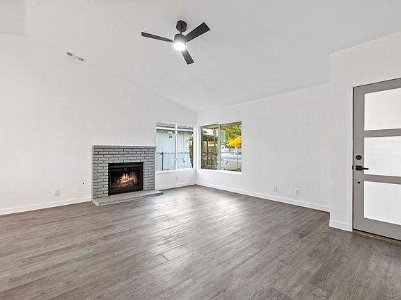 4th image of 35828 89th St E