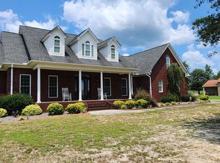 2585 Greens Bridge Rd, Garland, NC 28441