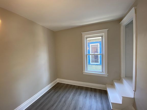 3rd image of 284 Carolina St #2