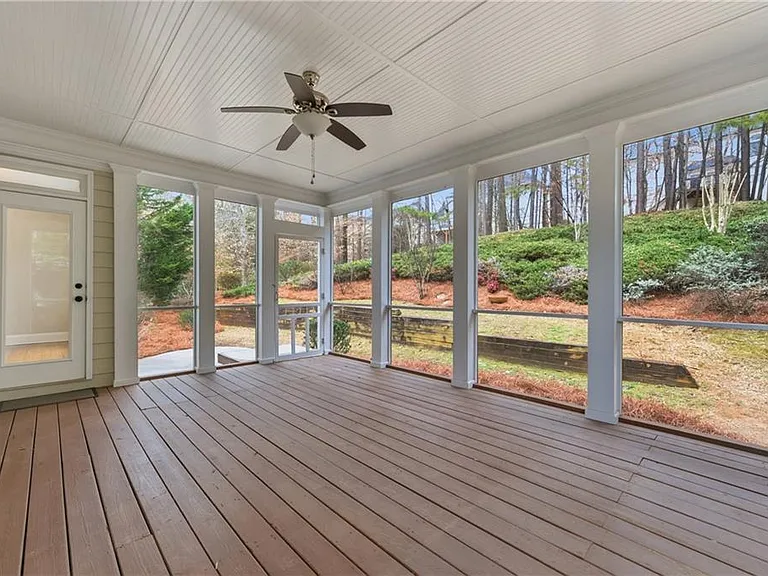 2570 Wood Creek Ct — Photo 26