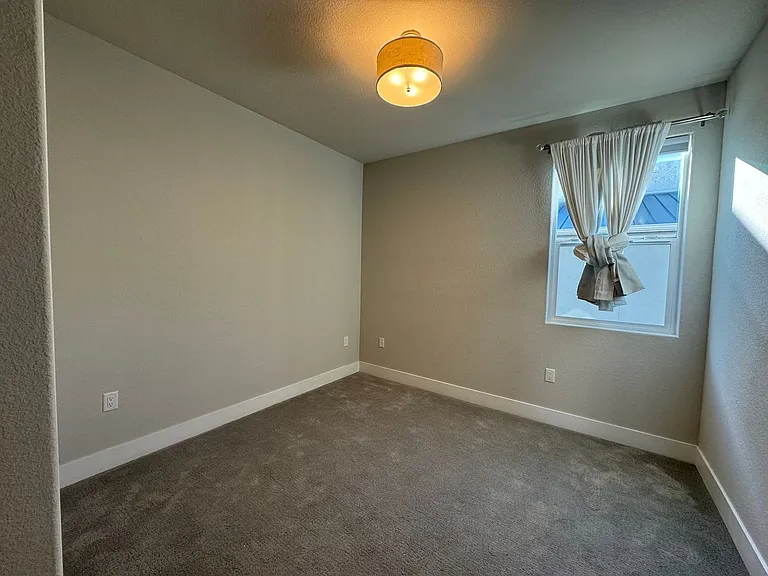 1684 Spring St — Photo 21