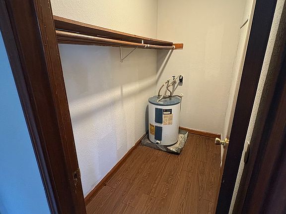 4th image of 212 Rue Royale APT D