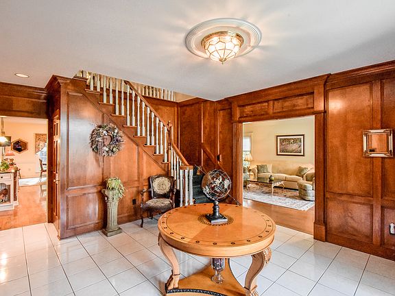 4th image of 10493 Allante Ct