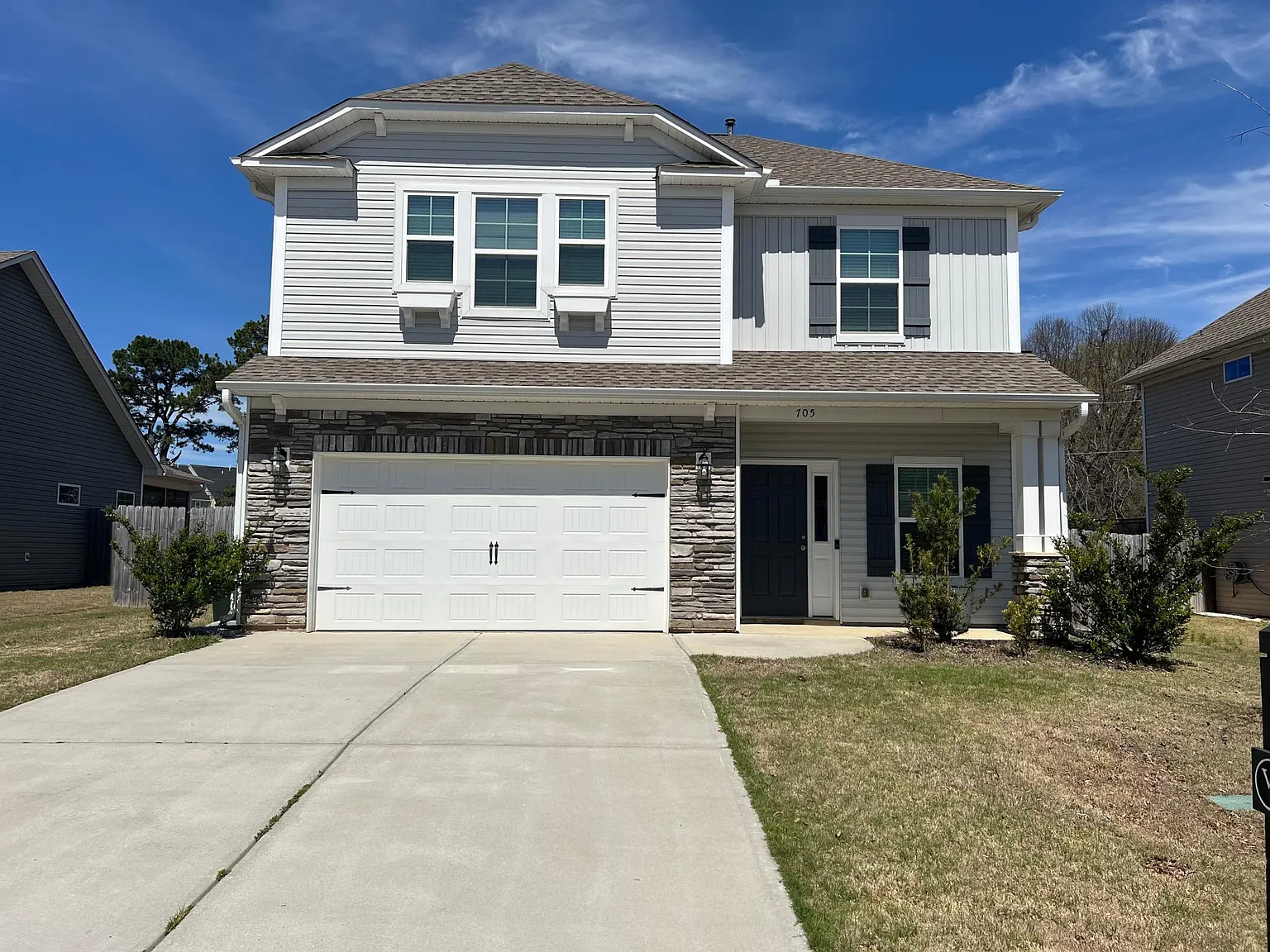 4 bed, 2.5 bath, 2175 sqft, $2,300 — Photo 1
