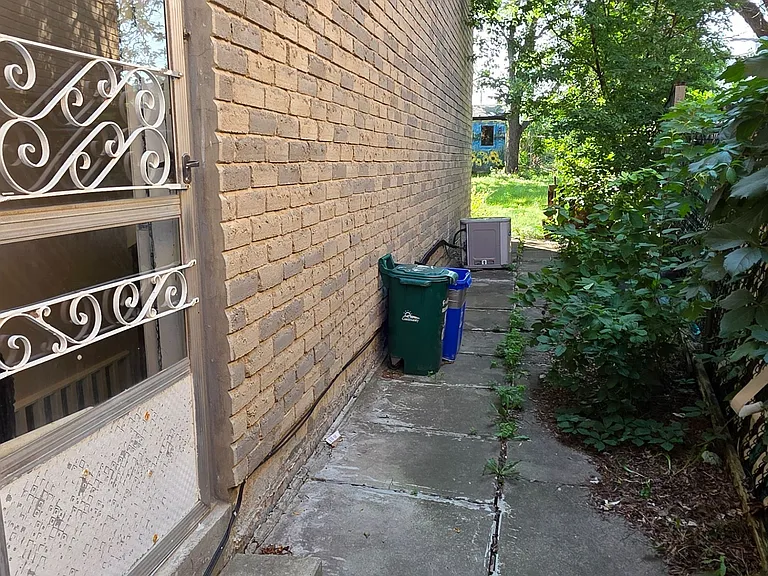 7 Miles Ct #LOWER — Photo 2