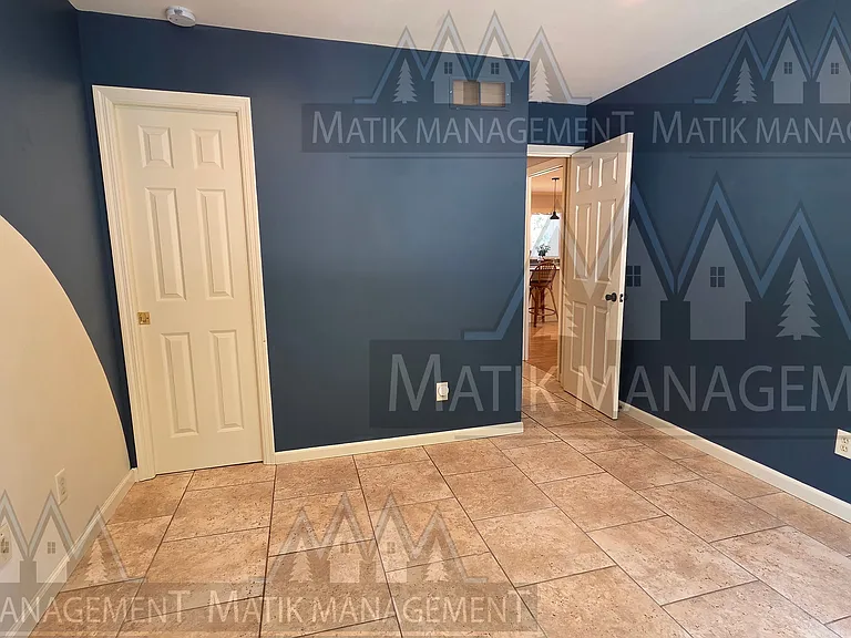 1420 Ridge Cliff Ln NE — Photo 31
