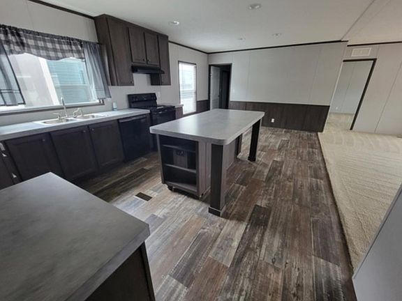 Wide spacious kitchen