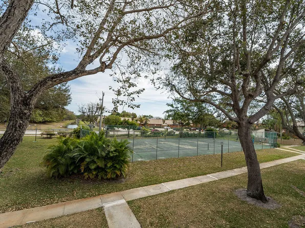 3402 E Gardens East Drive #7b, Palm Beach Gardens, FL 33410