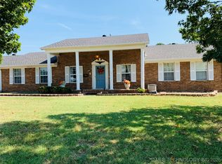 1800 Mockingbird Ln, McAlester, OK 74501
