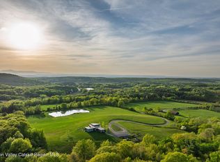 837 Carlson Rd, Claverack, NY 12513