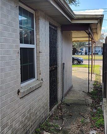 2nd image of 3007 Saint Anthony Ave
