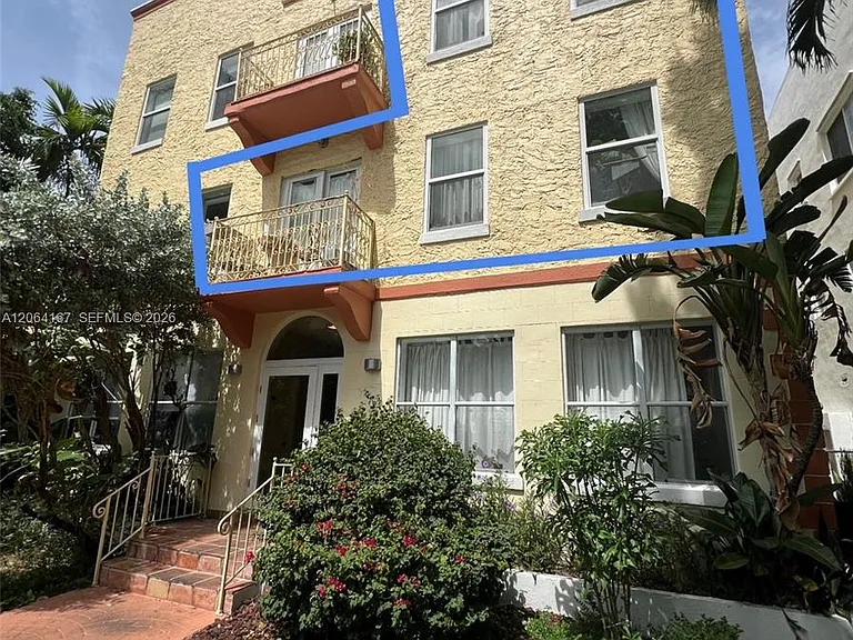 1350 Pennsylvania Ave #201 — Photo 1