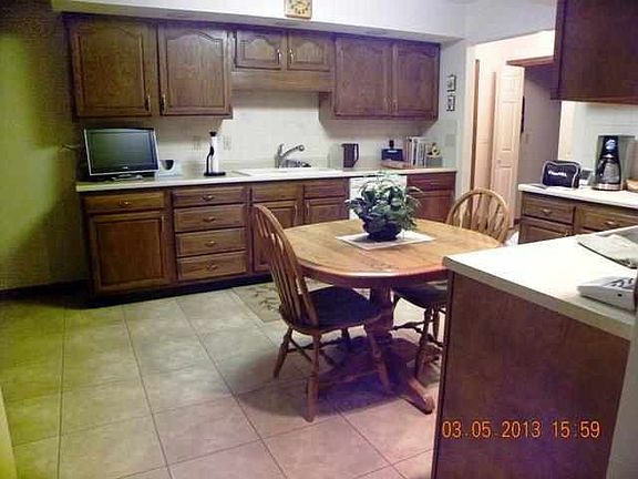 4th image of 105 Wildwood Blvd