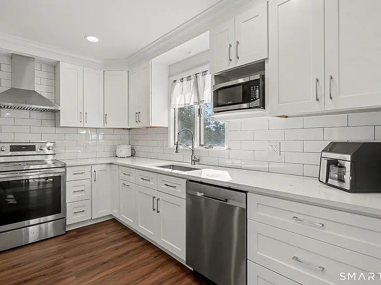 45 Valleyview Rd — Photo 9