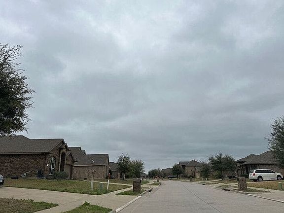 5th image of 1123 Crest Ridge Dr