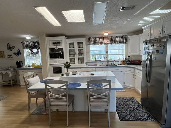 4th image of 104 Orchid View Dr