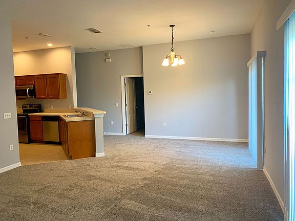 4th image of 7101 Red Lantern Dr