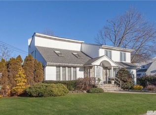 1723 Brookside Ave, Merrick, NY 11566