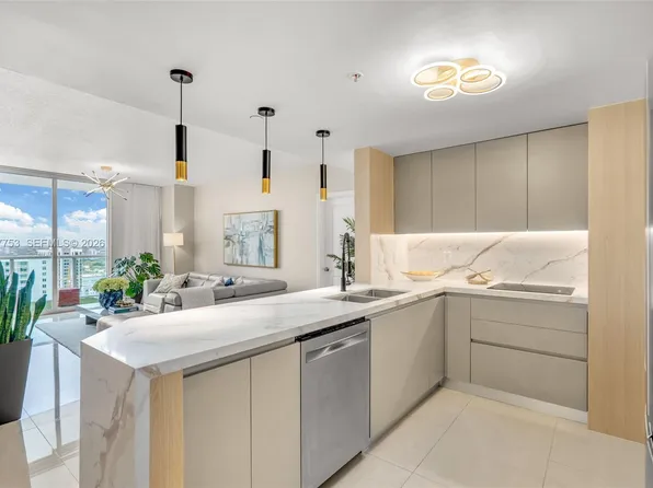 1250 S Miami Ave APT 2305, Miami, FL 33131